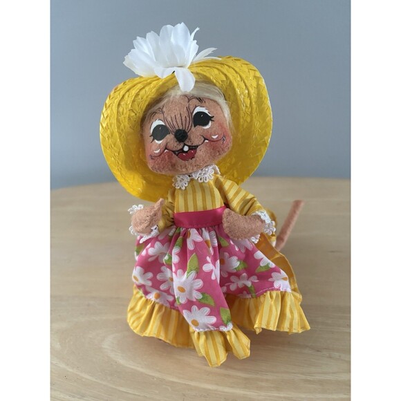 Lot of 3 Annalee Easter Spring Dolls Ducks Mouse Bonnet Straw Hat Watering Can - Picture 14 of 16